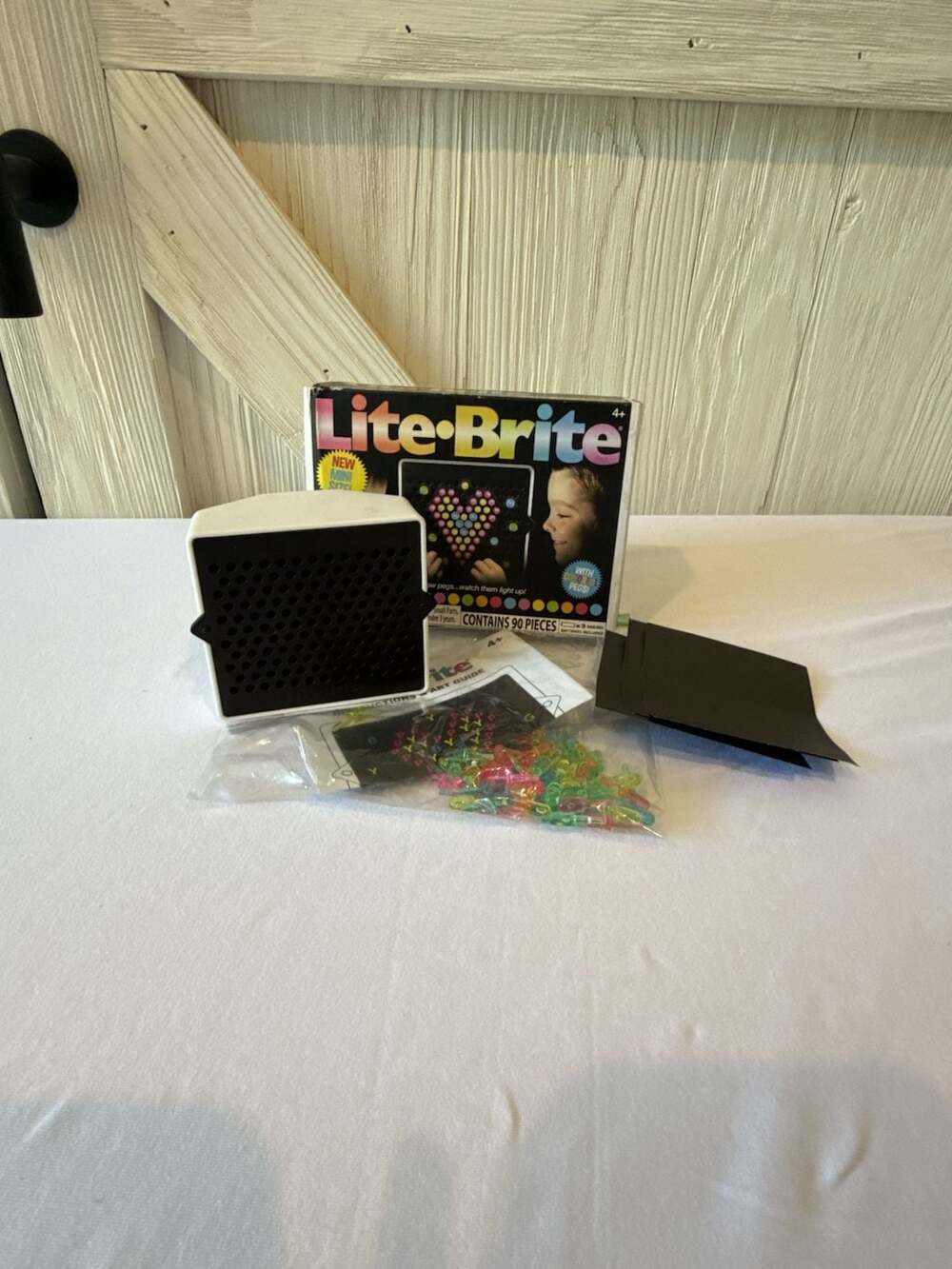 Lite-Brite Mini Size Classic Toy with 90 Colorful Pegs and 4 Art Templates ( b27
